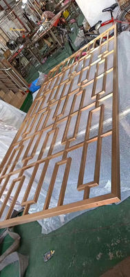 İyi bir fiyat. 201 304 altın ayna rengi Paslanmaz Çelik Oda Bölücü Özelleştirilebilir boyut çevrimiçi