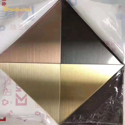 İyi fiyat Dört Ayak Boyutu 0.65mm Kalınlığı 201 Sınıf Fırçalı PVD Kaplı Dekoratif Paslanmaz Çelik Yaprak çevrimiçi
