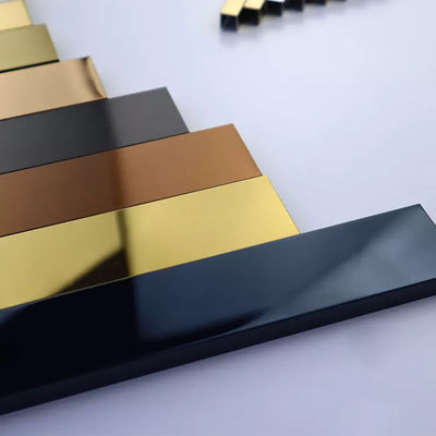 İyi fiyat Aynanın saç çizgisi paslanmaz çelik kiremit köşesi dekorasyonu Çin Fabrikası çevrimiçi