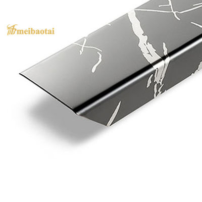 Dekoratif uygulamalar için JIS Standart 304 Paslanmaz Çelik Tile Trim U Profili ile V Dalga