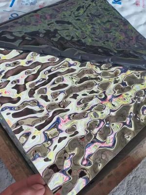 İyi fiyat Gümüş ayna su dalgalanma levhası paslanmaz çelik plaka dekorasyon tavan çevrimiçi