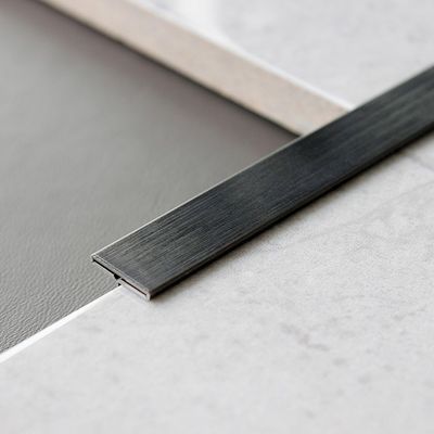 3048mm Uzunluk 304 Paslanmaz Çelik Ayna Yüzeyi Duvar ve Yer için Tiles Şerit