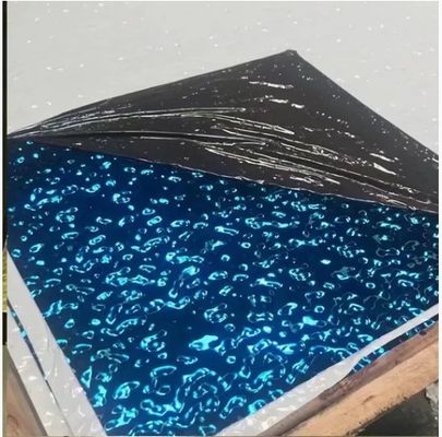 İyi fiyat 0.65mm Kalınlığı PVD Renkli Kaplı Su Dalgalanması Paslanmaz Çelik Yaprak 1219x2438mm Boyut İç ve Mimarlık Tasarımı için çevrimiçi