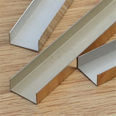İyi fiyat V Yivli/Bükme Tekniği ile 304 Paslanmaz Çelik U Profil Karo Kenar Bandı ve 2438mm/3048mm Uzunluk çevrimiçi