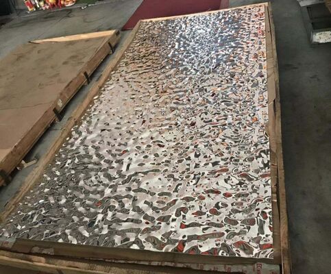 İyi fiyat Lüks İç Tasarım İçin Paslanmaz Çelik Su Dalgalı Ayna Levhalar çevrimiçi
