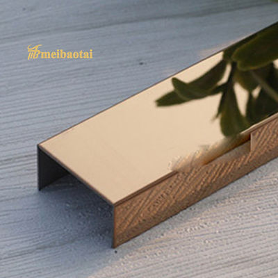 İyi fiyat Dekoratif Duvar Uygulamaları İçin 0.65mm Kalınlık ve U15mm Genişliğinde PVD Rose Gold Kaplamalı Paslanmaz Çelik U Kanal Karo Profili çevrimiçi