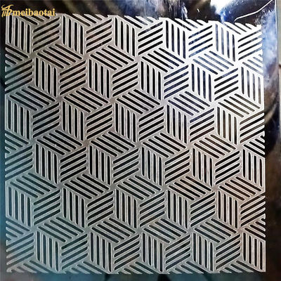 İyi fiyat Lüks 3D Desen Kazınmış Çelik Levha Dört Ayak 0.65mm Kalın çevrimiçi