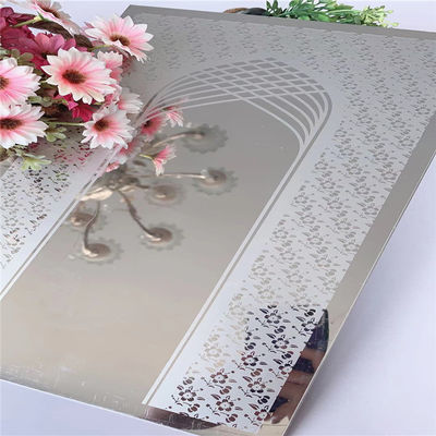 İyi fiyat Modern Tasarım Uygulamaları için Ayna Çıkartılmış 201 Sınıf Paslanmaz Çelik Çıkartılmış Yaprak 1219x3048mm çevrimiçi