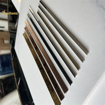 İyi bir fiyat. 201 304 Dekoratif Paslanmaz Çelik Karo Döşeme Altın Kabartmalı Bitmiş çevrimiçi