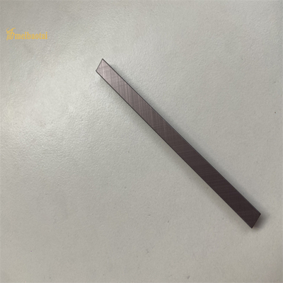 Çapraz Fırçalanmış Paslanmaz Çelik Fayans Döşeme 0,85 mm Kalınlık Köşe Metal Kenar Döşeme